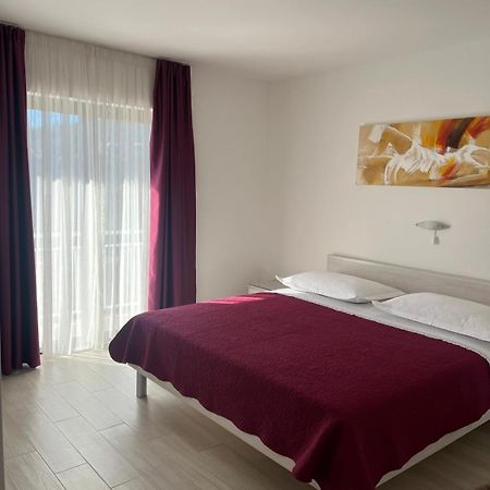 Apartman Tessa Vela Luka Ngoại thất bức ảnh