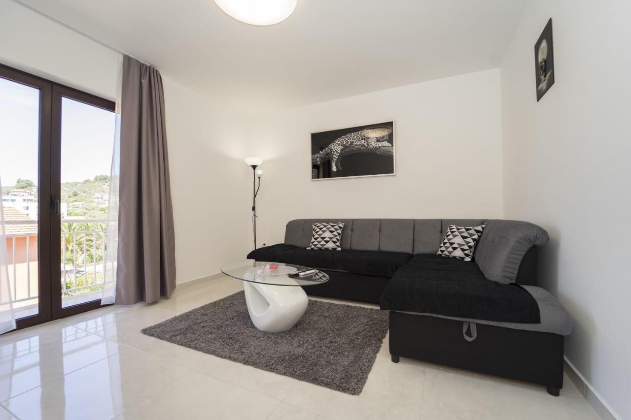 Apartman Tessa Vela Luka Ngoại thất bức ảnh