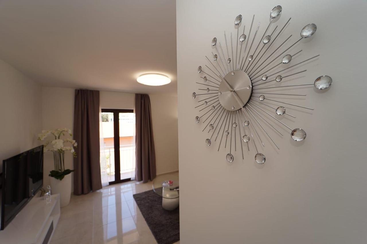 Apartman Tessa Vela Luka Ngoại thất bức ảnh