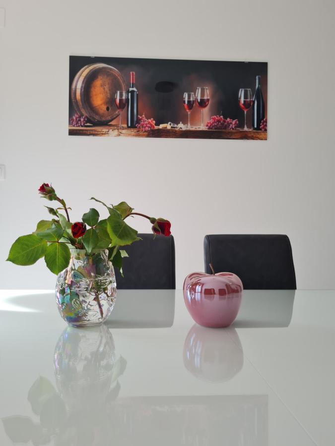 Apartman Tessa Vela Luka Ngoại thất bức ảnh