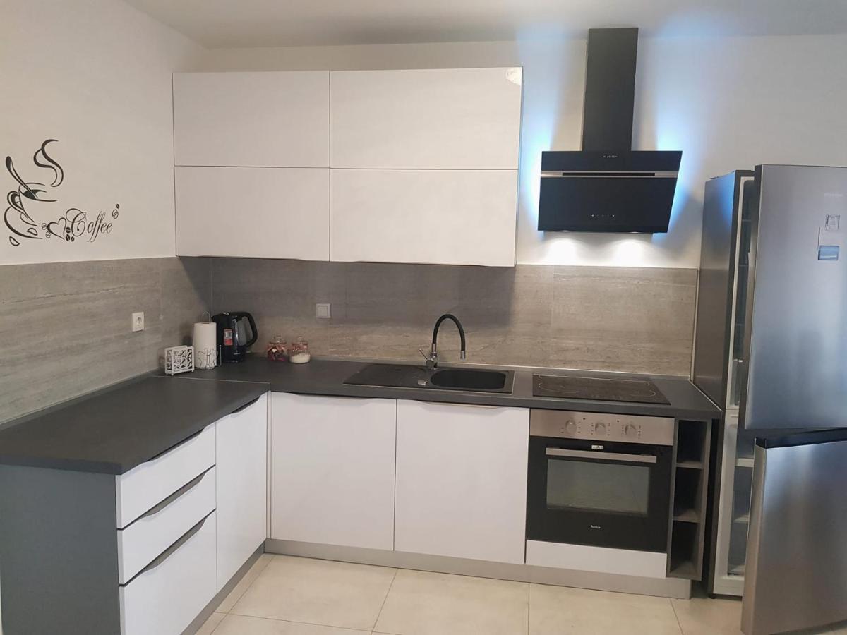 Apartman Tessa Vela Luka Ngoại thất bức ảnh