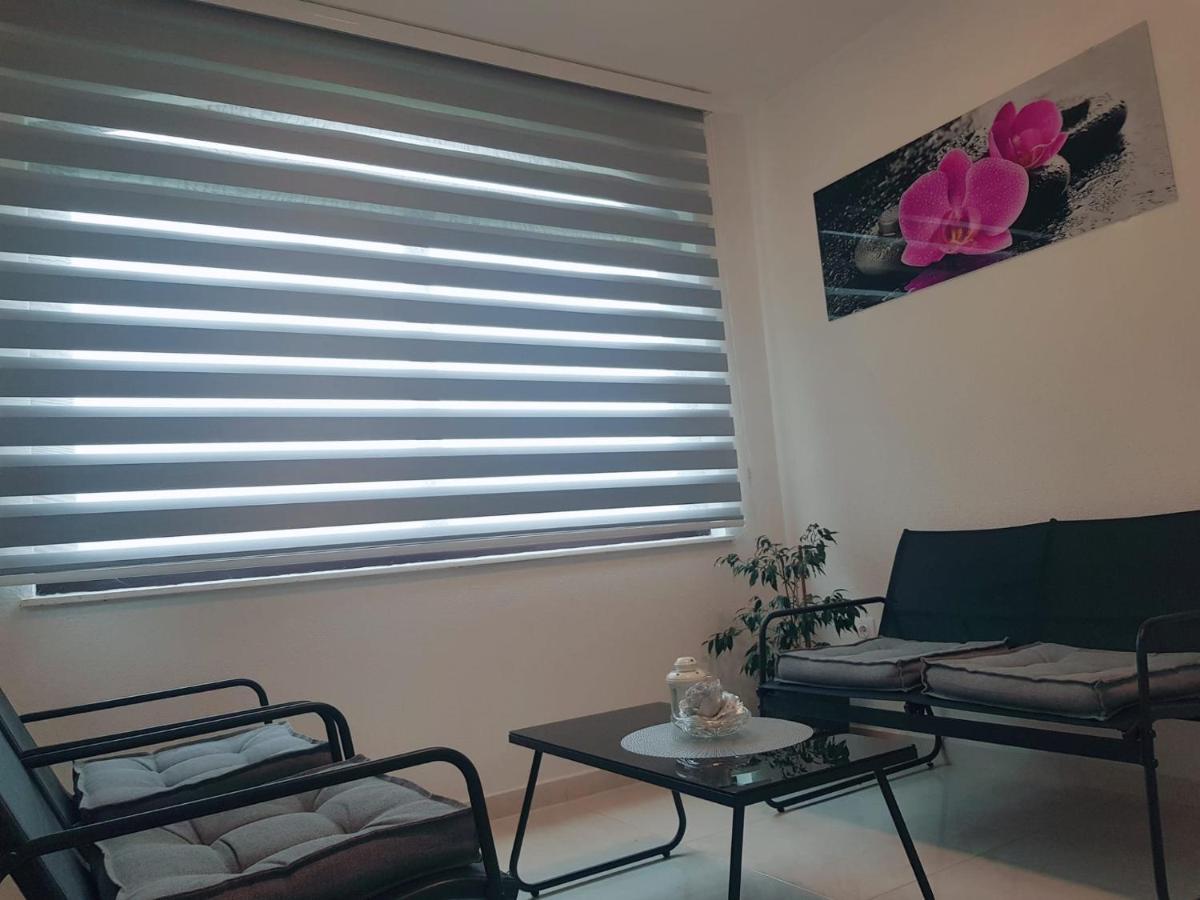 Apartman Tessa Vela Luka Ngoại thất bức ảnh