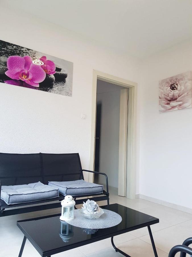 Apartman Tessa Vela Luka Ngoại thất bức ảnh