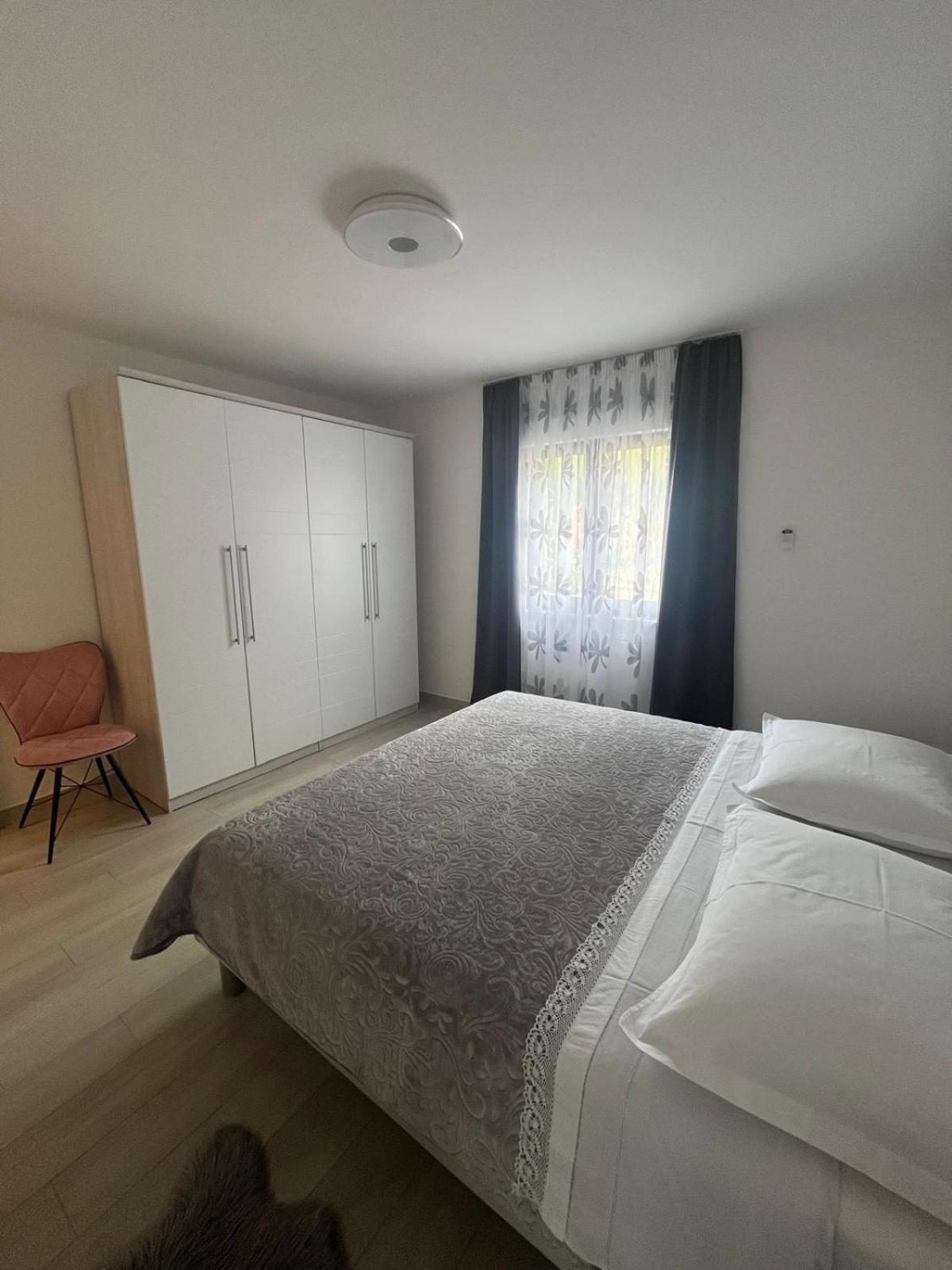 Apartman Tessa Vela Luka Ngoại thất bức ảnh